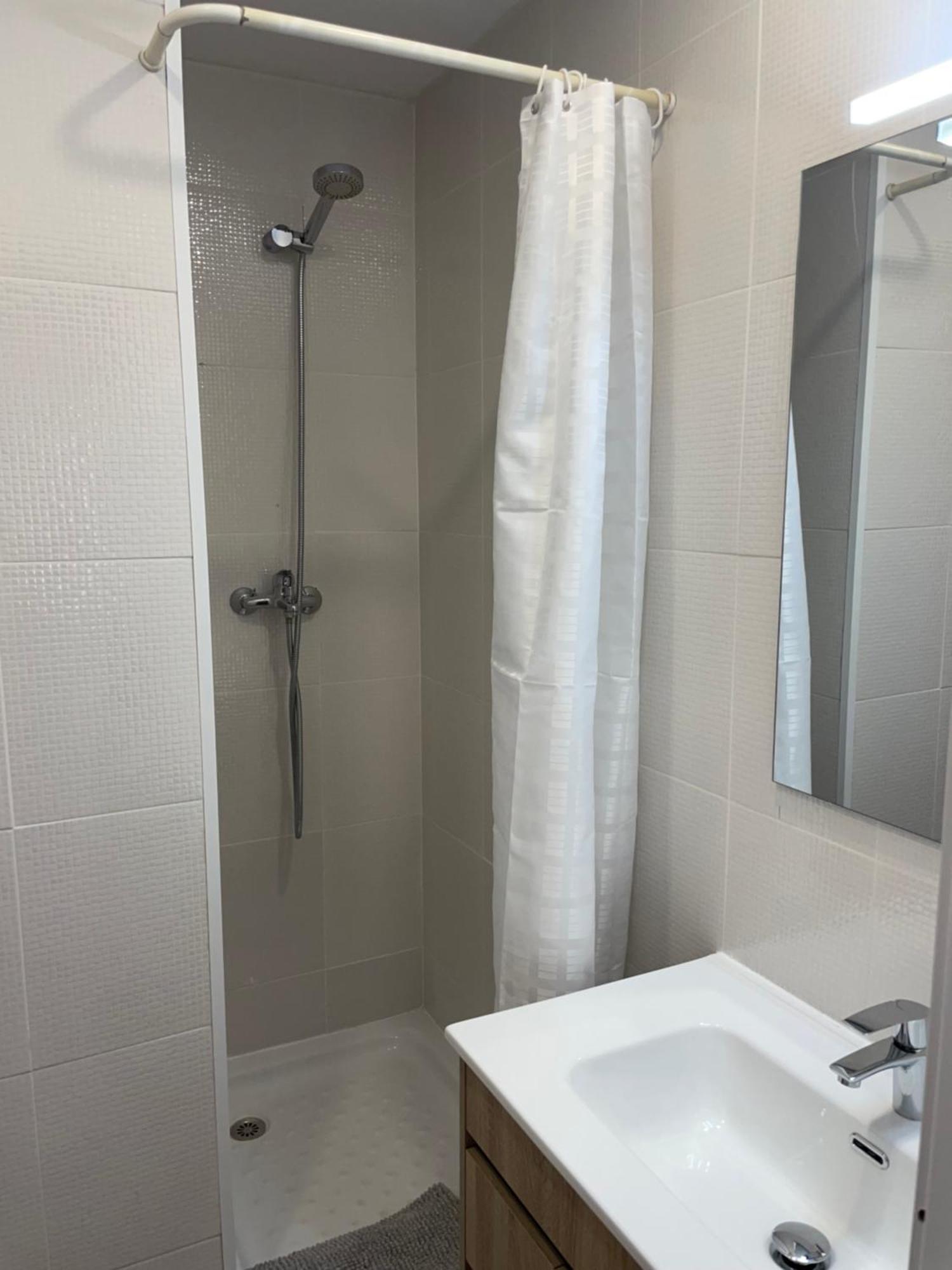 Apartamentos Tarradellas Sants Estacio バルセロナ エクステリア 写真